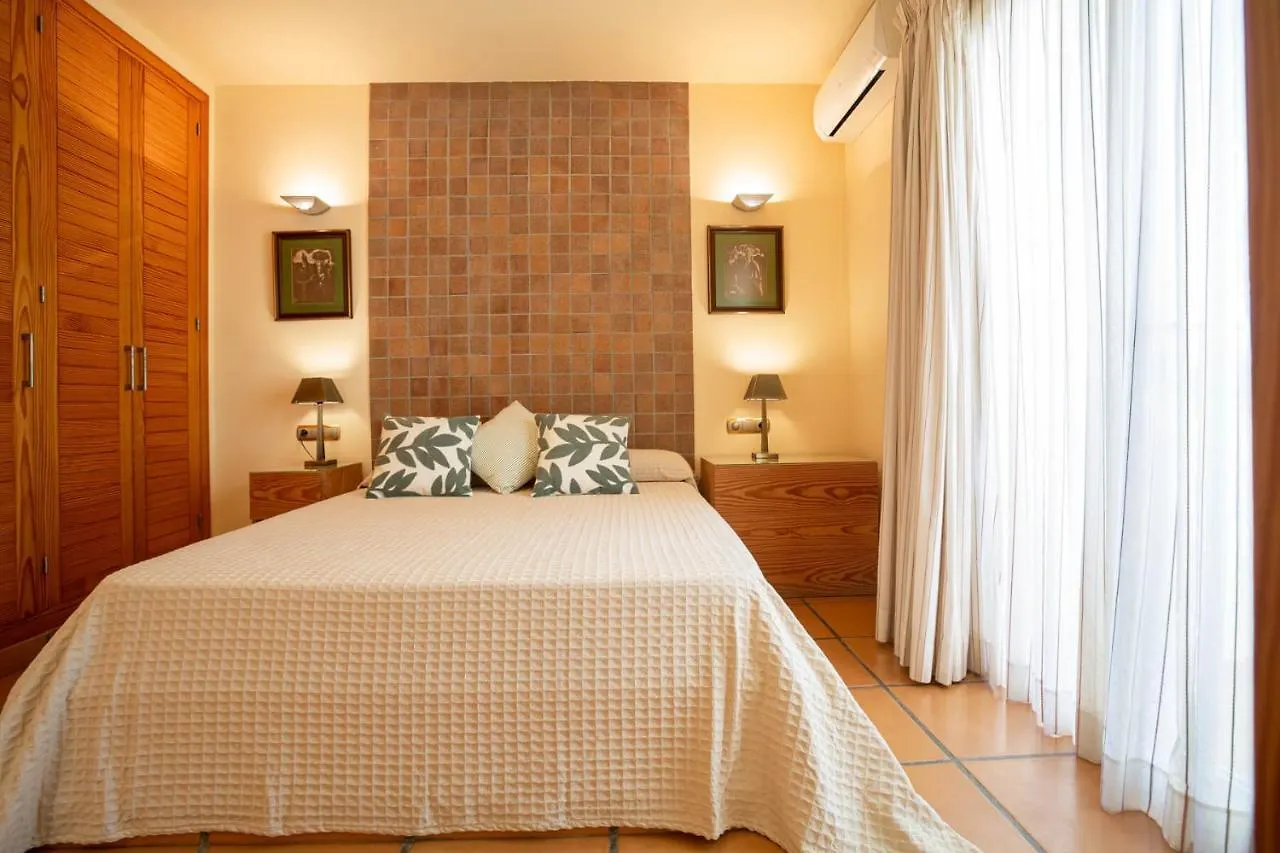 Can Ganzaia San José Villa